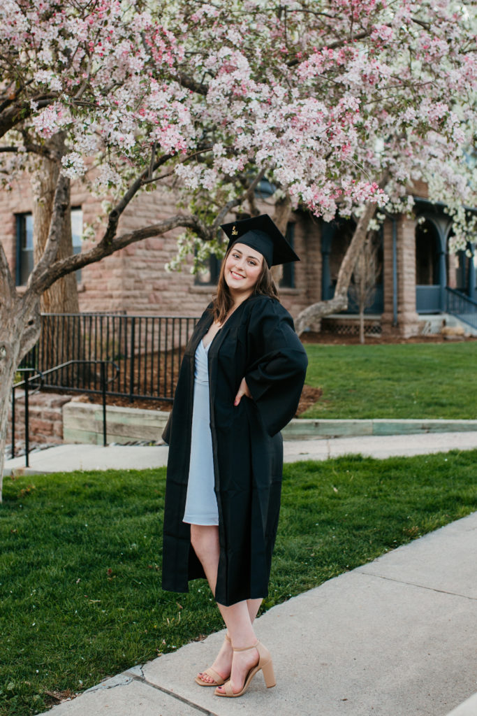 What to Wear for College Graduation Photos